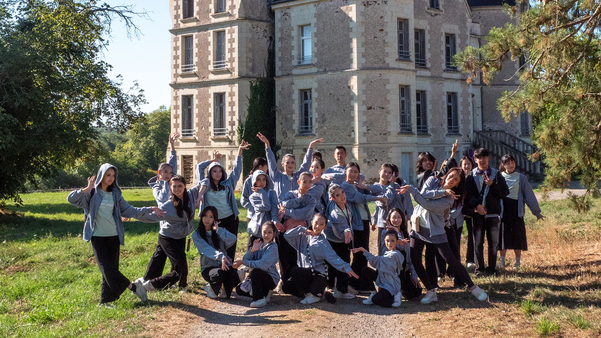 DSC13_Taiwanese dancers_07082025_Manon Arrougé_©CIRECA_Domaine de Boisbuchet